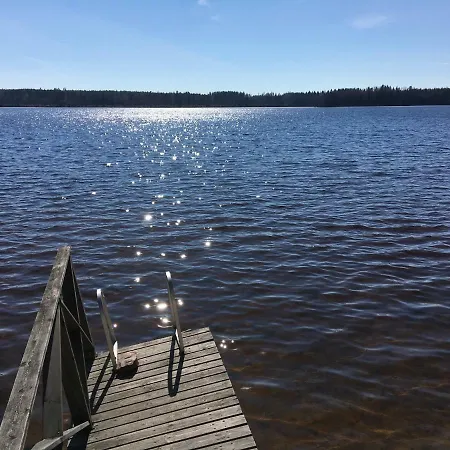 Semesterbostad Cozy In The Lakeside Near Helsinki
